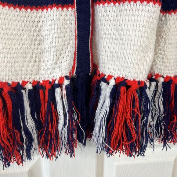 Vintage 70's Bee Wear Knit Fringe Red Blue White Poncho Cape Fringe One Size - Picture 4 of 7
